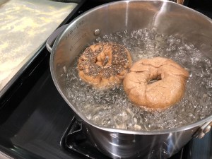 Boiling bagels